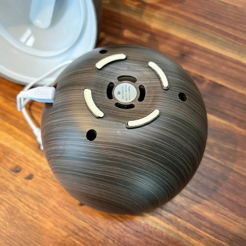 SALE!  Sharper Image Aromatherapy Misting Diffuser